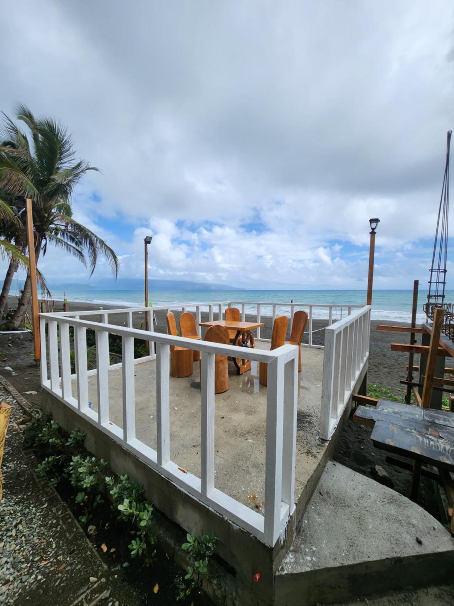Costa Alora Beach Resort Dingalan Exterior foto